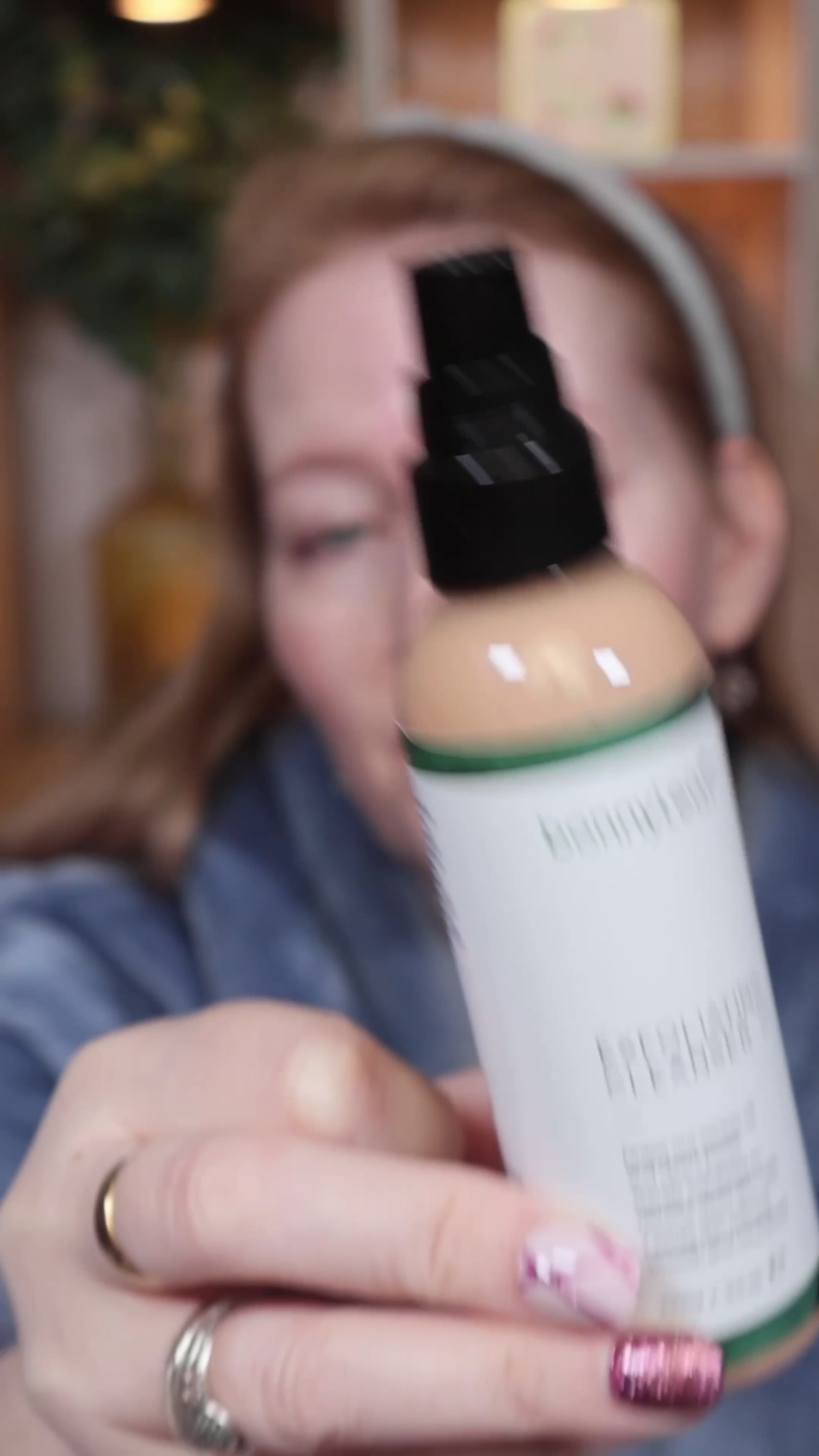 EXFOLIATING CLEANSER 01